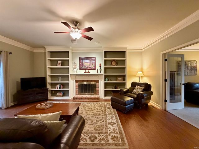 3199 Brookfield Drive, Newburgh, IN 47630