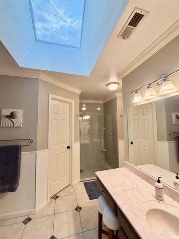 3199 Brookfield Drive, Newburgh, IN 47630