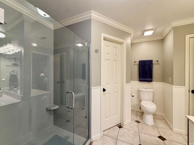 3199 Brookfield Drive, Newburgh, IN 47630