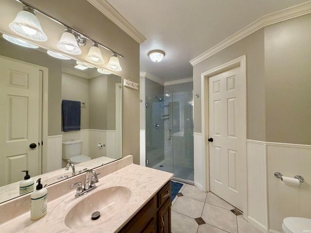 3199 Brookfield Drive, Newburgh, IN 47630