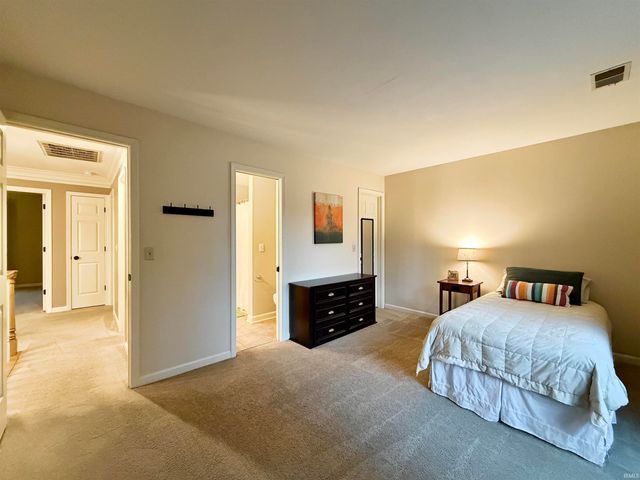 3199 Brookfield Drive, Newburgh, IN 47630