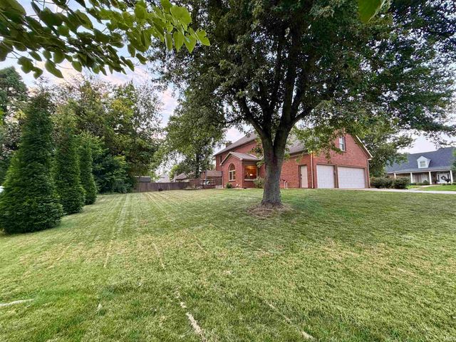 3199 Brookfield Drive, Newburgh, IN 47630