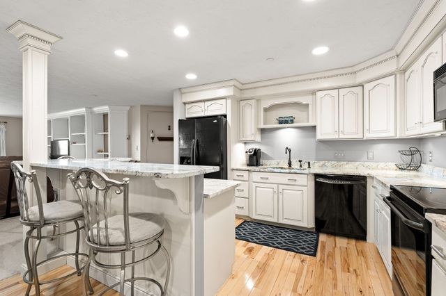1001 Marina Dr 507, Quincy, MA 02171