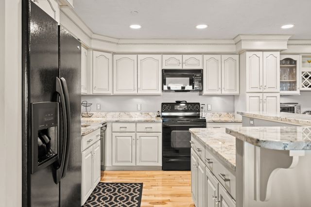 1001 Marina Dr 507, Quincy, MA 02171