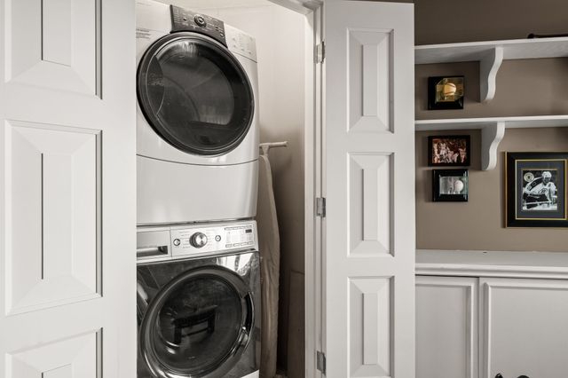 1001 Marina Dr 507, Quincy, MA 02171
