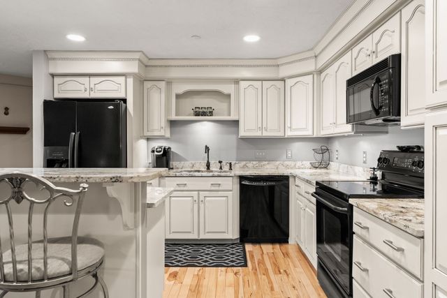 1001 Marina Dr 507, Quincy, MA 02171