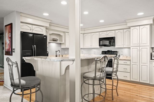 1001 Marina Dr 507, Quincy, MA 02171