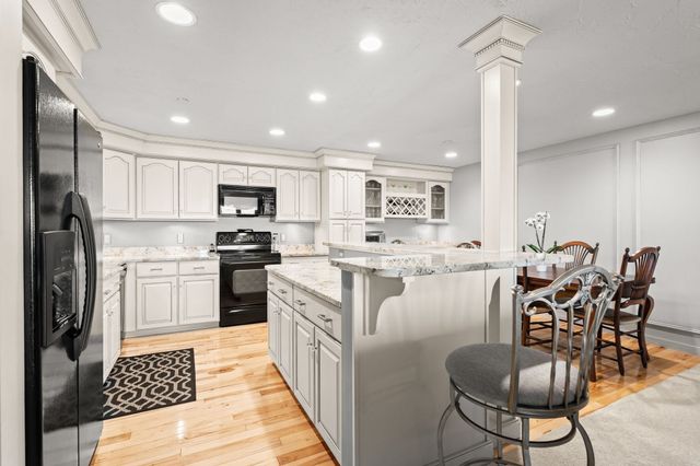 1001 Marina Dr 507, Quincy, MA 02171
