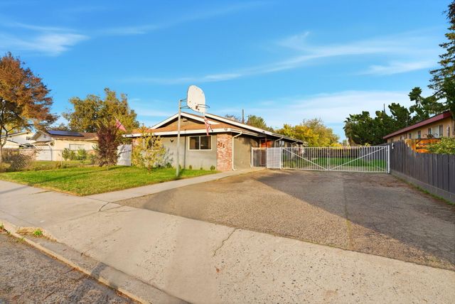 276 N Cottage Street, Porterville, CA 93257