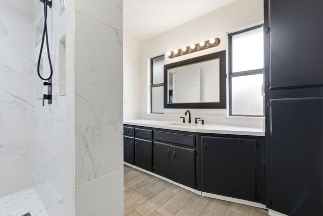 276 N Cottage Street, Porterville, CA 93257