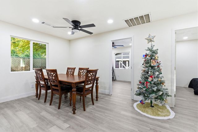 276 N Cottage Street, Porterville, CA 93257