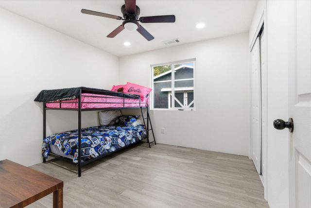 276 N Cottage Street, Porterville, CA 93257