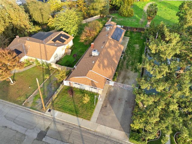 276 N Cottage Street, Porterville, CA 93257