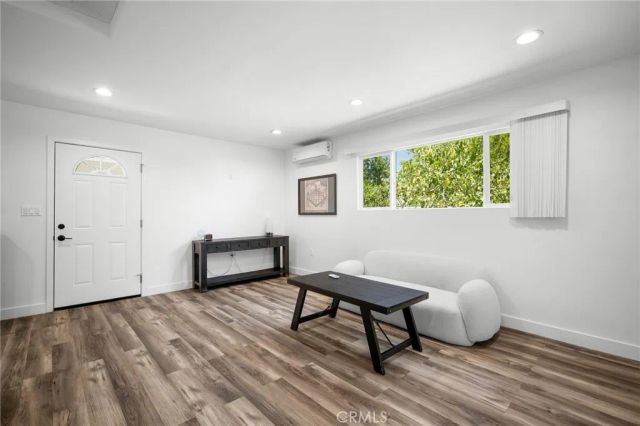 7823 Ampere, North Hollywood, CA 91605