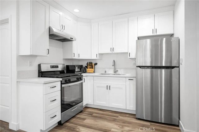 7823 Ampere, North Hollywood, CA 91605