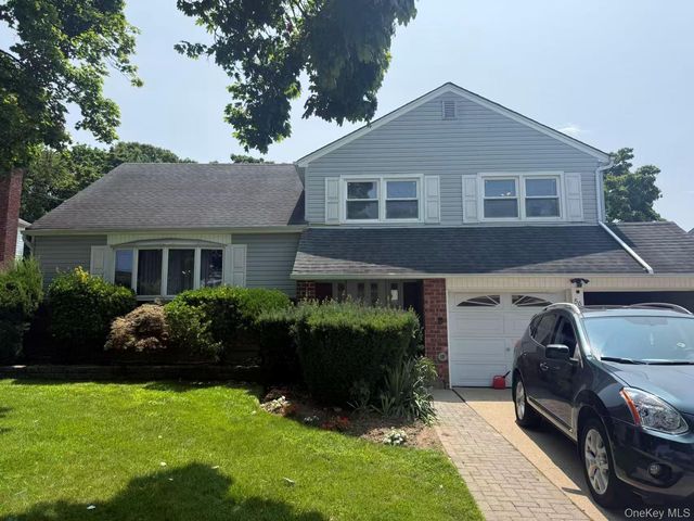 56 Convent Road, Syosset, NY 11791