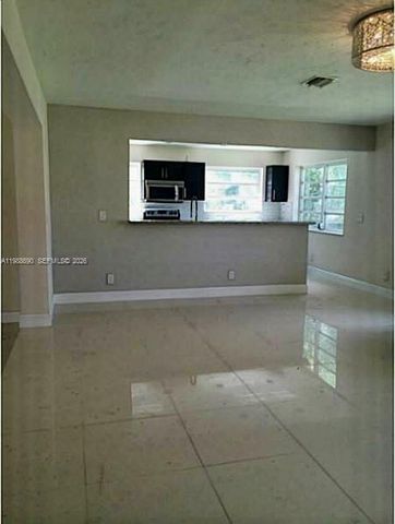 740 NE 179 TE, North Miami Beach, FL 33162
