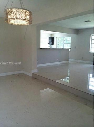 740 NE 179 TE, North Miami Beach, FL 33162