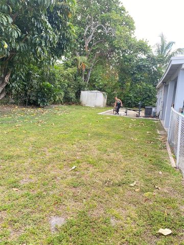 740 NE 179 TE, North Miami Beach, FL 33162