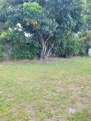 740 NE 179 TE, North Miami Beach, FL 33162