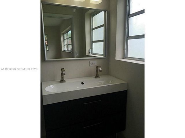 740 NE 179 TE, North Miami Beach, FL 33162