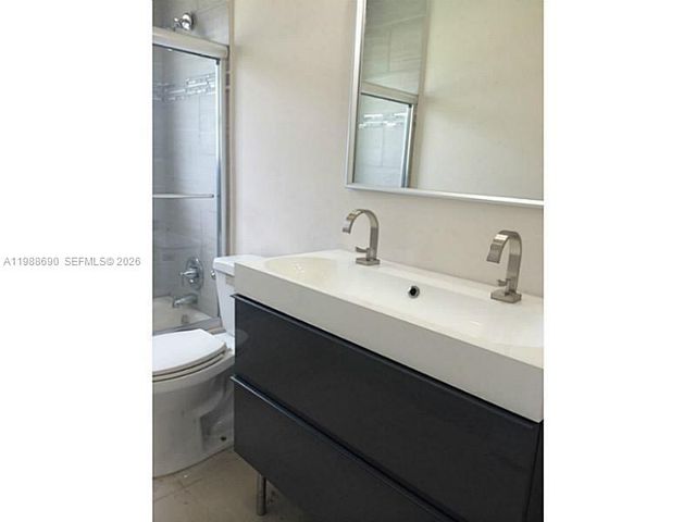 740 NE 179 TE, North Miami Beach, FL 33162