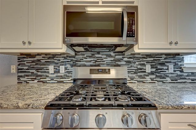 987 Arbor Crossing, Conroe, TX 77303
