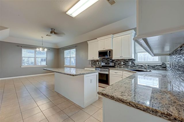 987 Arbor Crossing, Conroe, TX 77303
