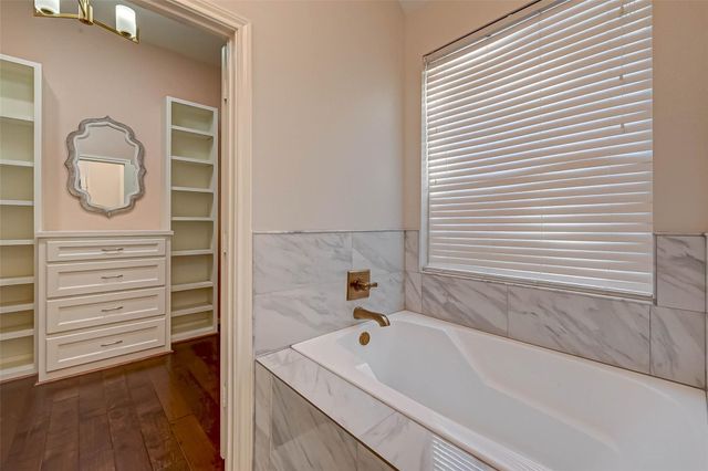 987 Arbor Crossing, Conroe, TX 77303