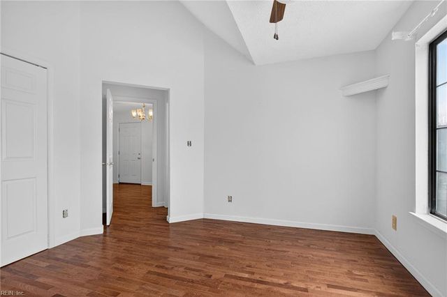 748 Rock Crest Ct Apt 303, Newport News, VA 23602