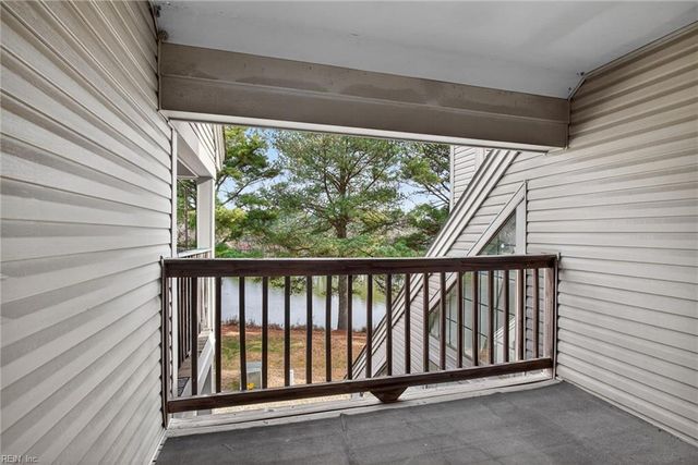 748 Rock Crest Ct Apt 303, Newport News, VA 23602