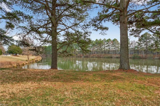 748 Rock Crest Ct Apt 303, Newport News, VA 23602