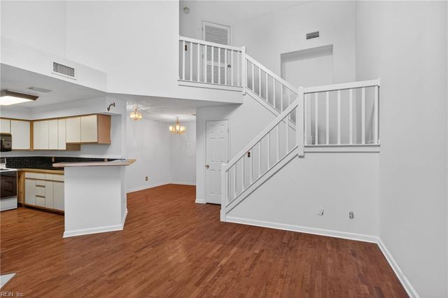 748 Rock Crest Ct Apt 303, Newport News, VA 23602