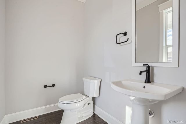 21235 E 61st Drive, Aurora, CO 80019
