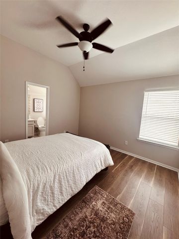 2023 Pine Ledge Rd Road, Pearland, TX 77089