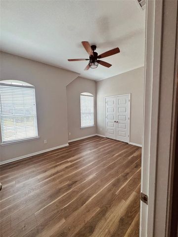 2023 Pine Ledge Rd Road, Pearland, TX 77089