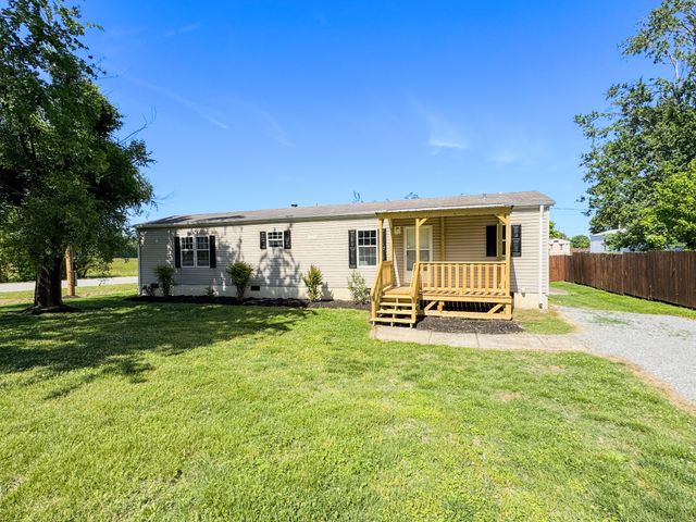 500 Akersville Rd, Lafayette, TN 37083