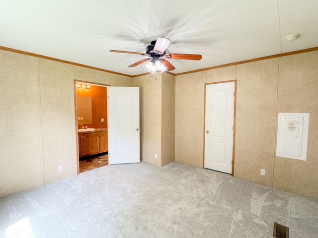 500 Akersville Rd, Lafayette, TN 37083