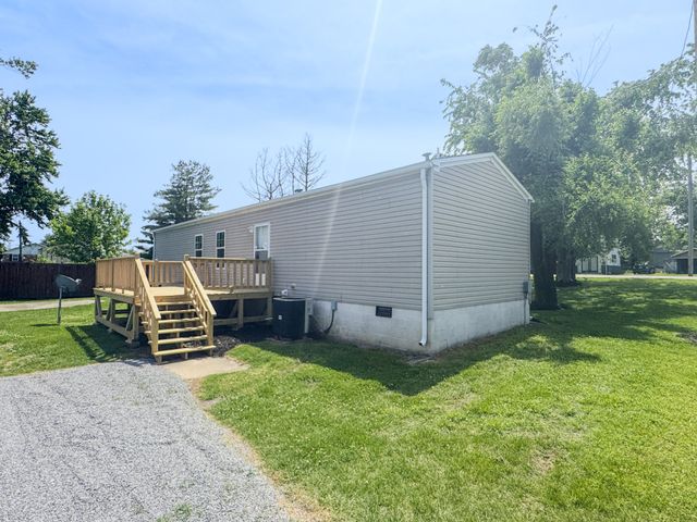 500 Akersville Rd, Lafayette, TN 37083