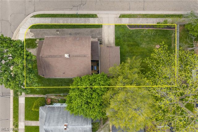217 Bachtel Street SE, North Canton, OH 44720