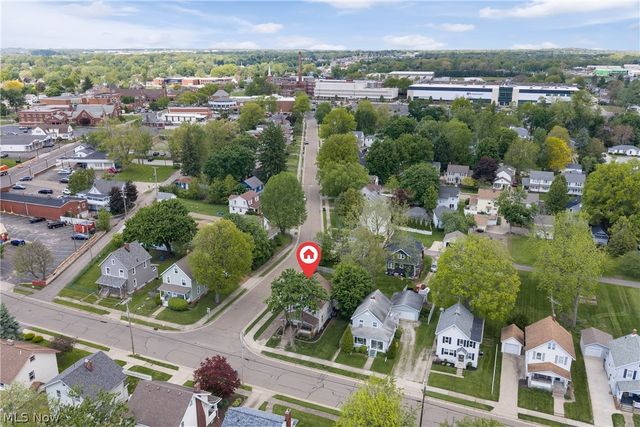 217 Bachtel Street SE, North Canton, OH 44720
