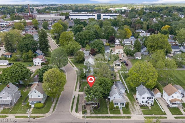 217 Bachtel Street SE, North Canton, OH 44720