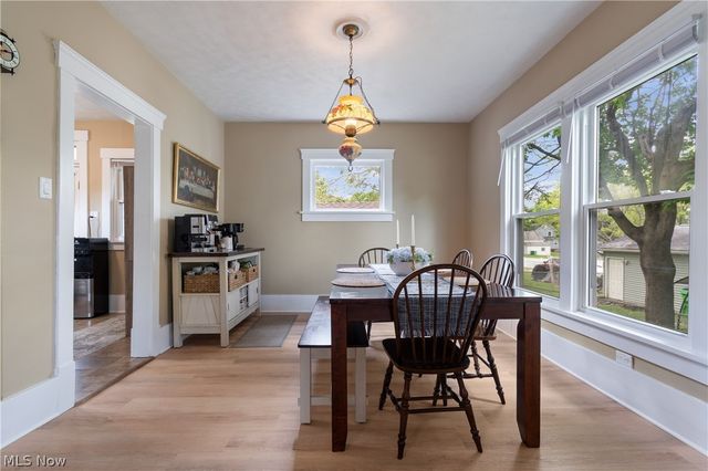 217 Bachtel Street SE, North Canton, OH 44720