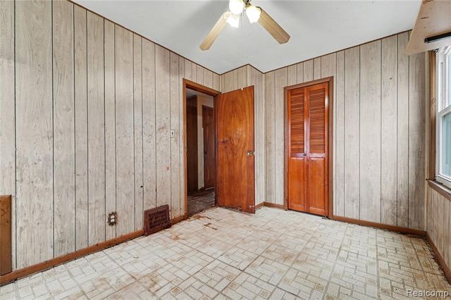 4537 Winifred Street, Wayne, MI 48184