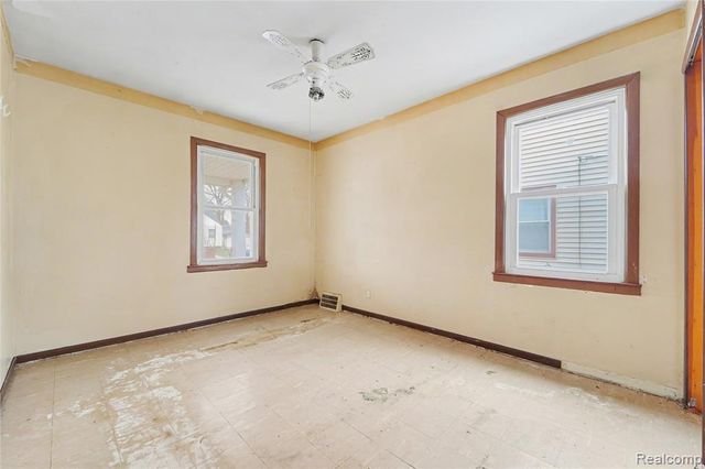 4537 Winifred Street, Wayne, MI 48184