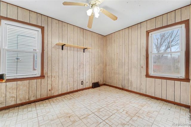 4537 Winifred Street, Wayne, MI 48184