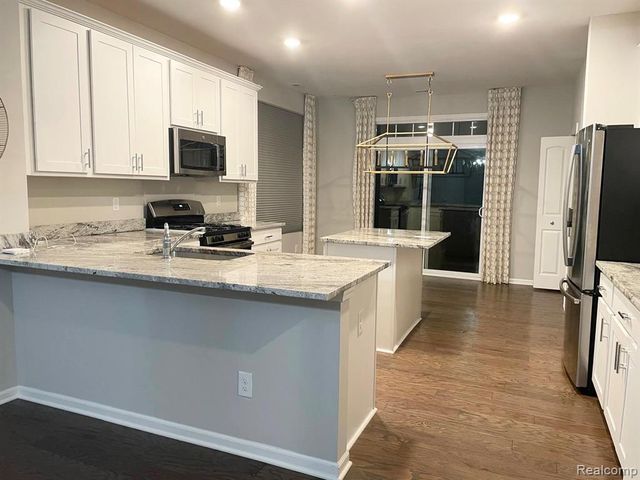 49501 Cherry Hill Road, Canton, MI 48188