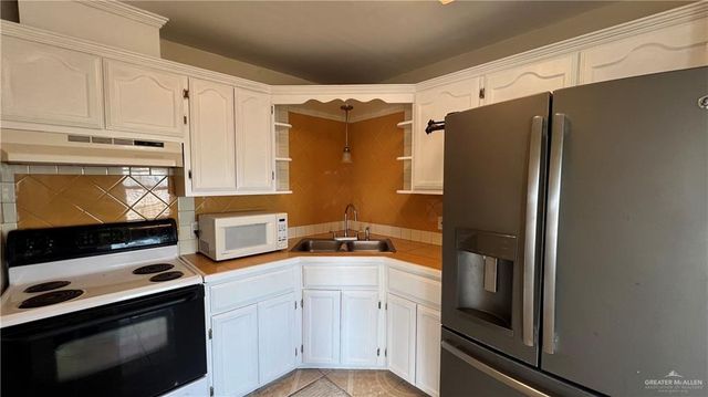 7100 N Seminary Road, Edinburg, TX 78541