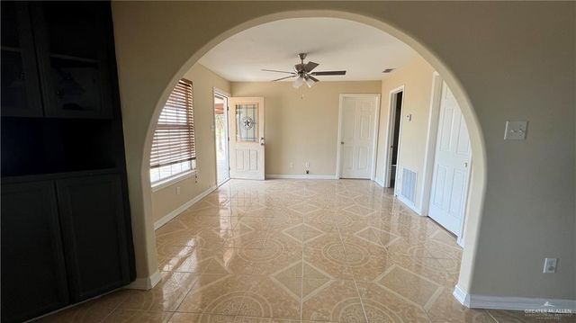 7100 N Seminary Road, Edinburg, TX 78541