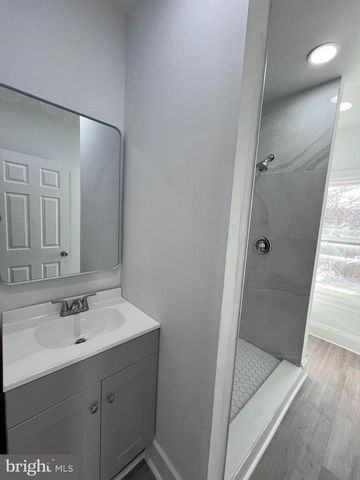 2117 W 4TH ST, Chester, PA 19013